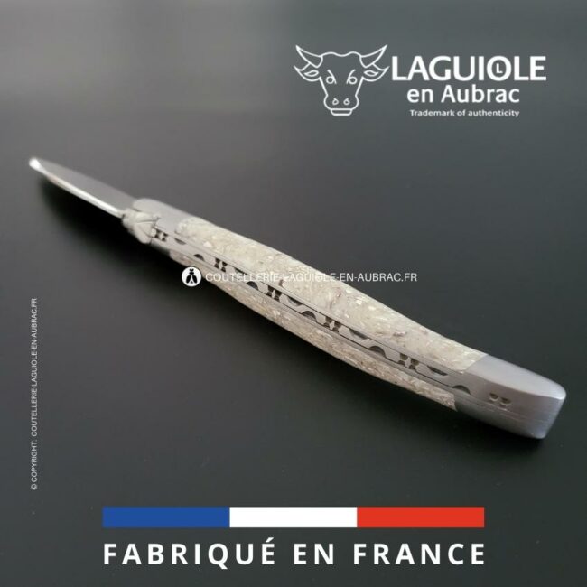 couteau à huître manche en coquilles d'huîtres