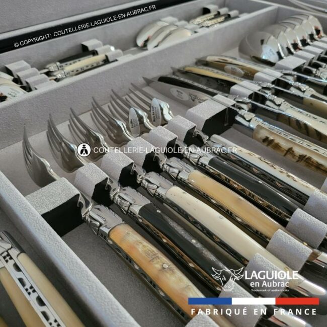 ménagère laguiole 28 pièces manches en cornes mixtes