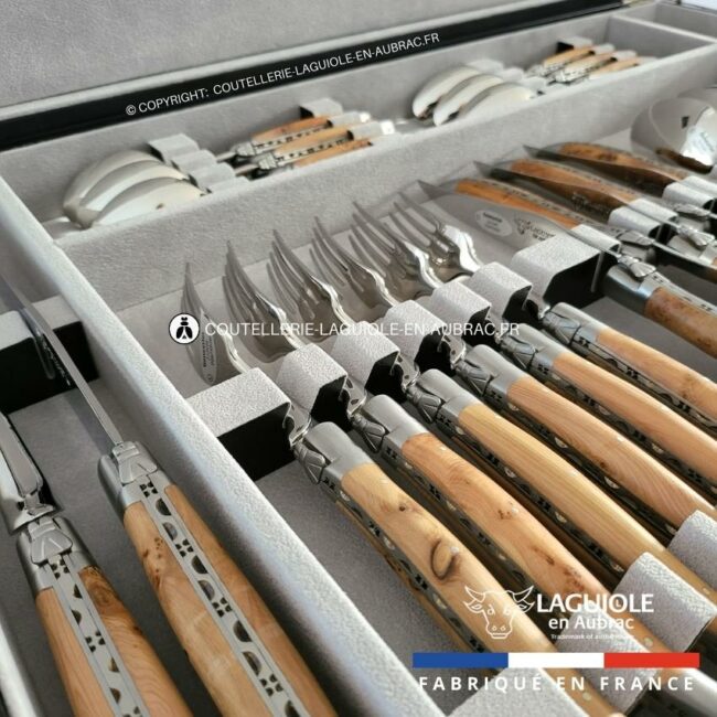 ménagère laguiole 28 pièces manches en bois de genévrier