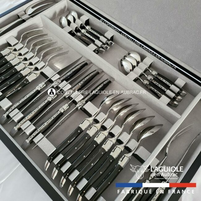ménagère laguiole 28 pièces manches en corne de buffle