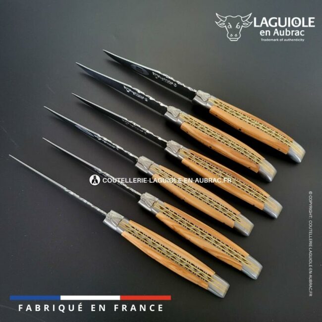 6 couteaux de table laguiole doubles platines ciselées olivier