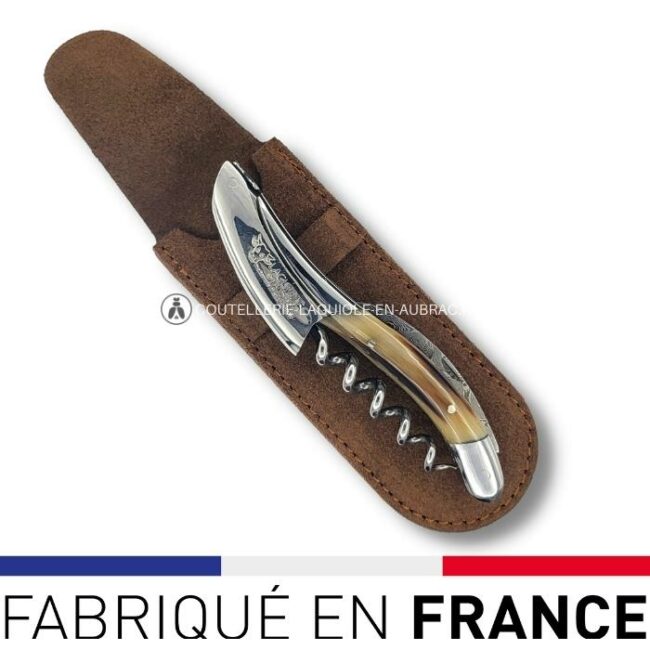 etui fermé souple marron
