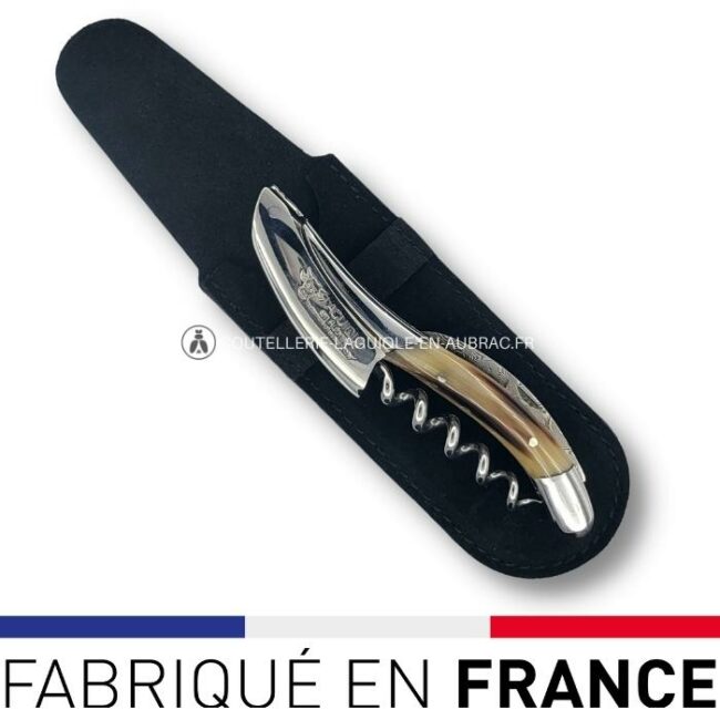 etui fermé souple noir