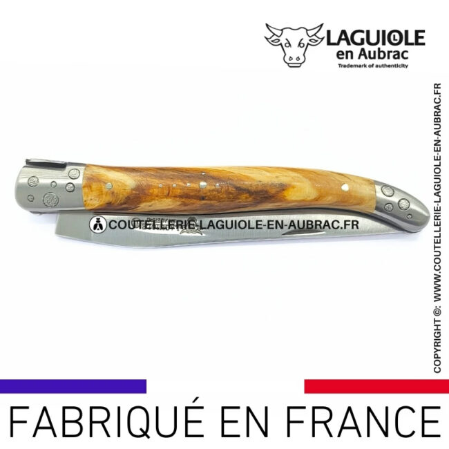 couteau laguiole en hêtre d'aubrac abeille sculptée mitres et ressort gravés