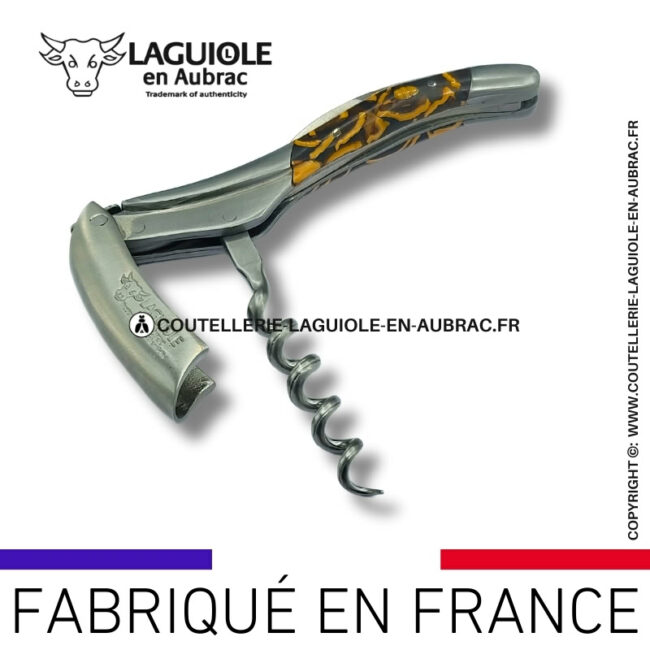 sommelier laguiole en aubrac en coquilles de noix recyclées