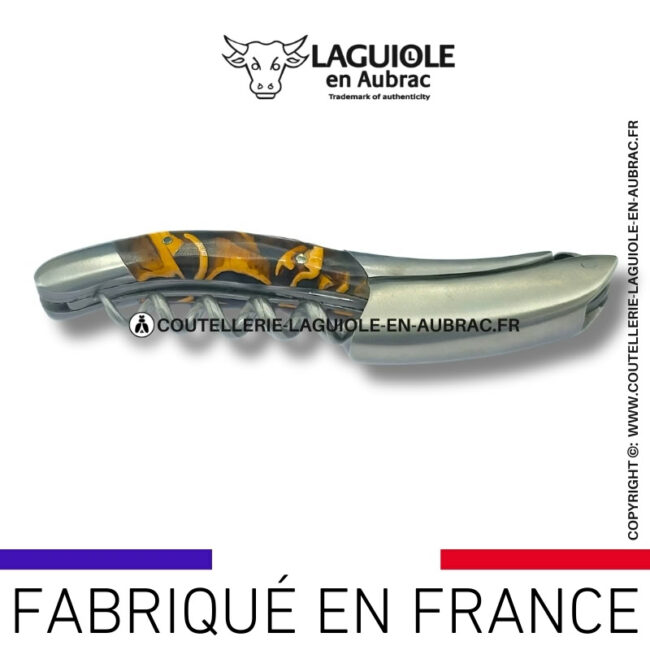 sommelier laguiole en aubrac en coquilles de noix recyclées