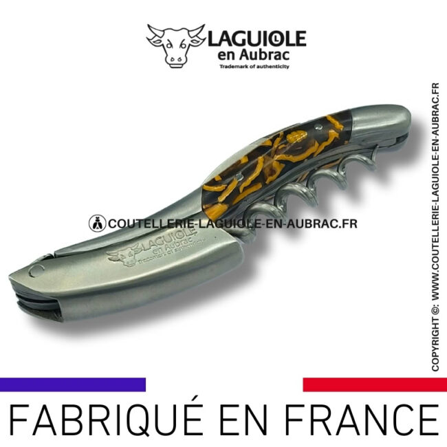 sommelier laguiole en aubrac en coquilles de noix recyclées