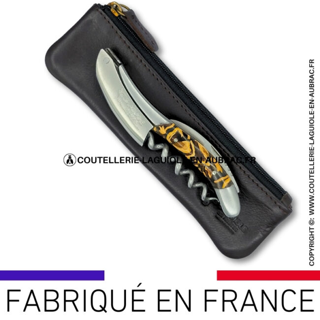 trousse en cuir noir laguiole en aubrac