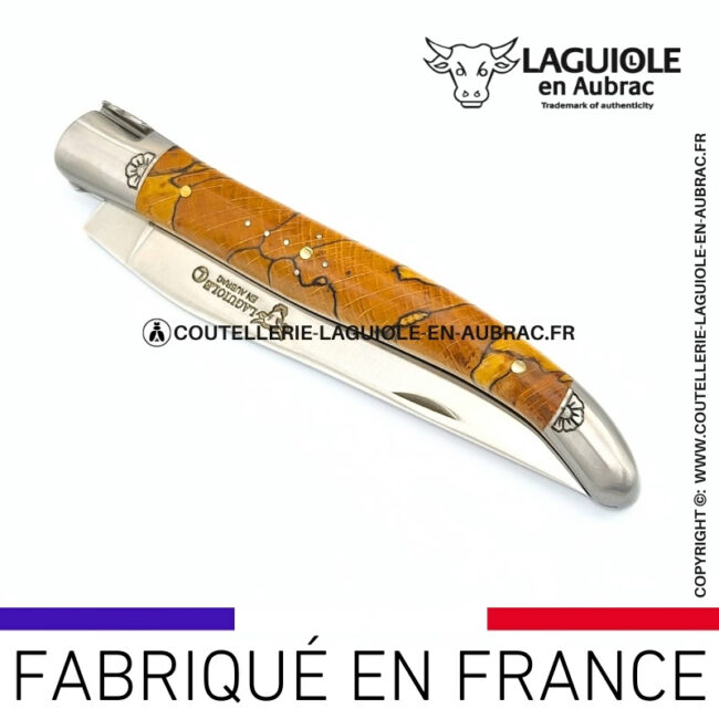 florilège d'aubrac: couteau laguiole en hêtre d'aubrac abeille sculptée mitres et ressort gravés