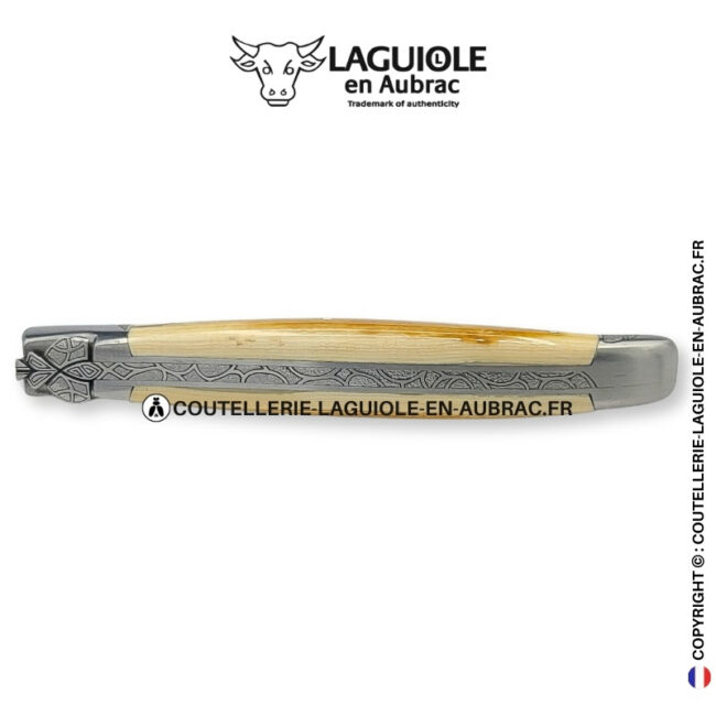 Éclat fossile : couteau laguiole en ivoire de mammouth marron et crème – abeille sculptée – mitres gravées