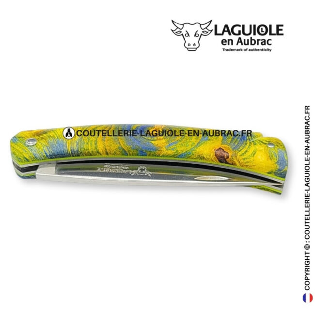 mistral psychédélique : couteau plein manche en loupe de marronnier coloré