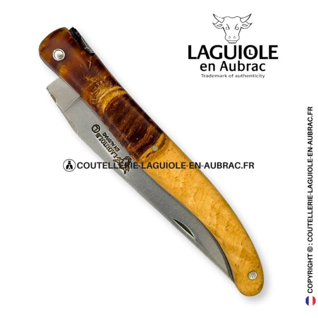 majesté végétale : couteau laguiole plein manche en bois de frêne – abeille et platines ciselées