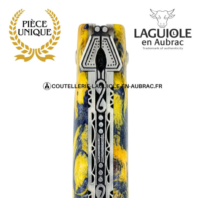 esprit du temple : couteau laguiole en loupe de marronnier – plein manche double platines