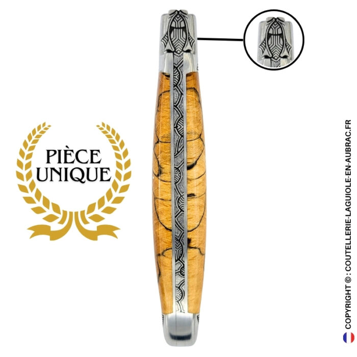 hêtre sacré : couteau laguiole en hêtre d'aubrac abeille sculptée mitres et ressort gravés