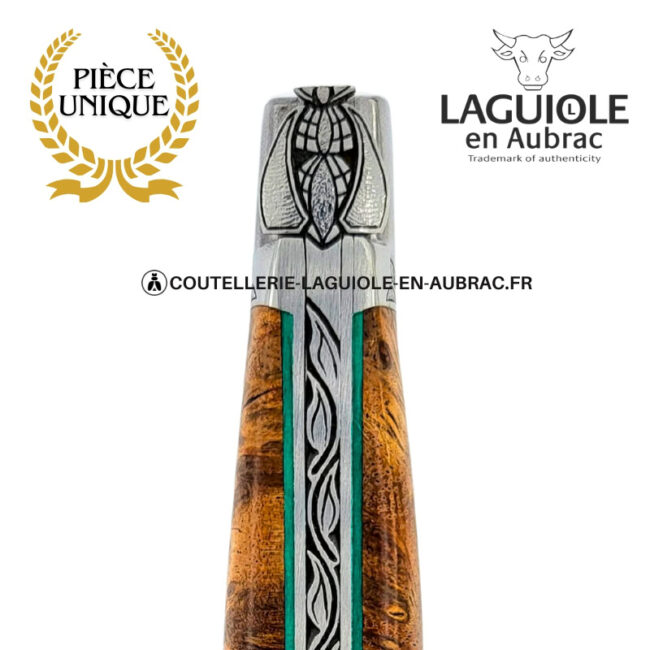 souffle de lotus : couteau laguiole en albizia abeille sculptée mitres et ressort gravés