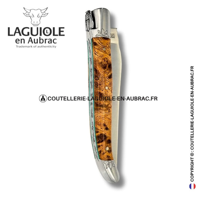 souffle de lotus : couteau laguiole en albizia abeille sculptée mitres et ressort gravés