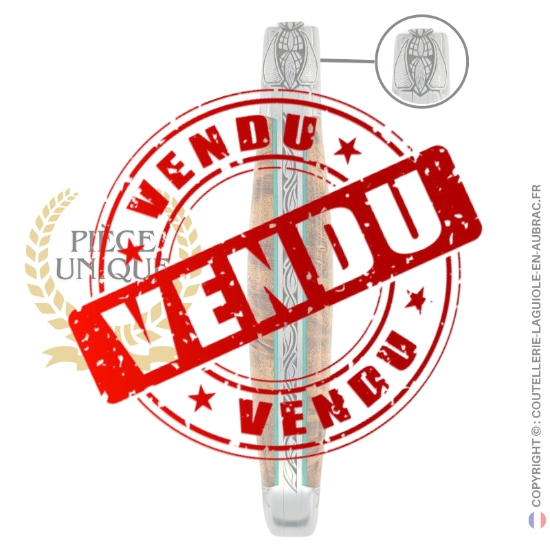 souffle de lotus : couteau laguiole en albizia abeille sculptée mitres et ressort gravés