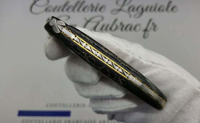 couteau laguiole nox pretiosa – Ébène & onyx – platines laiton