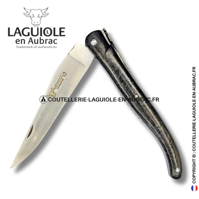 Éclipse noire : couteau laguiole plein manche en fibre de carbone – abeille et ressort ciselés