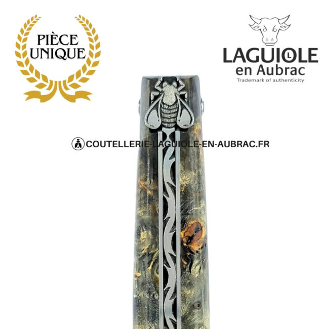 tissage d’ombres : couteau laguiole en loupe de peuplier noircie lame damas inox