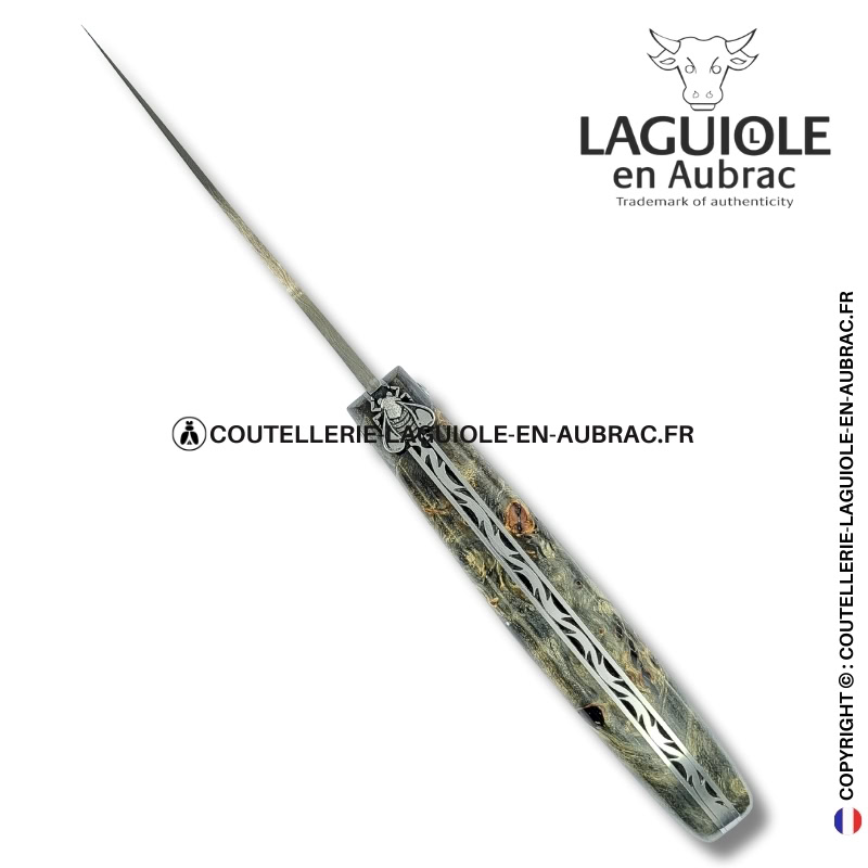 tissage d’ombres : couteau laguiole en loupe de peuplier noircie lame damas inox