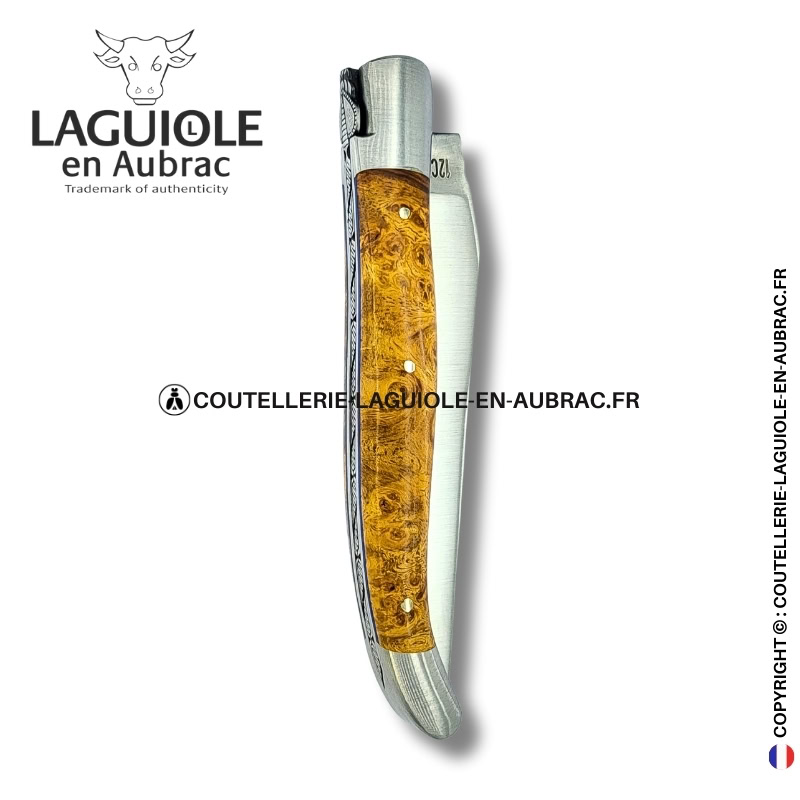 parure de dentelles : couteau laguiole en loupe d'amboine dorée