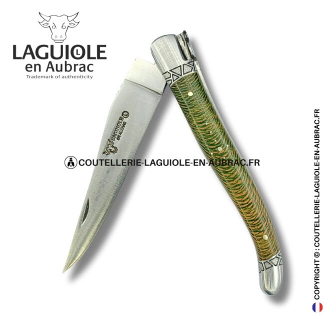 reine zébrée d’elfées : couteau laguiole en platane vert et marron – abeille sculptée – mitres et ressort gravés