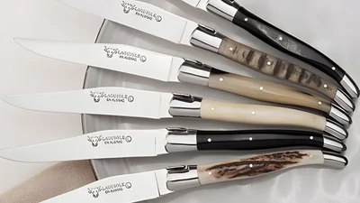 Coffret 6 couteaux de table Laguiole en Aubrac