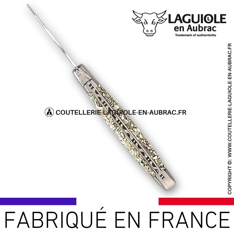 couteau à huître laguiole en aubrac en coquilles de turbo vert
