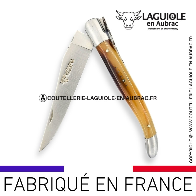 couteau laguiole en aubrac pliant abeille prestige aux doubles platines en pointe de corne et finition satinée