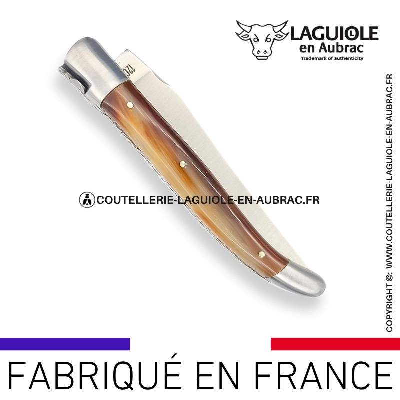 couteau laguiole en aubrac pliant abeille prestige aux doubles platines en pointe de corne et finition satinée