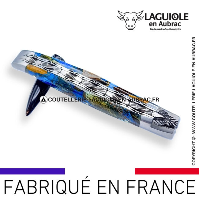 couteau laguiole en aubrac pliant aux doubles platines "fusion ivoire bleu" finition brillante