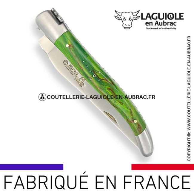 couteau laguiole en aubrac pliant en bouleau vert et finition satinée