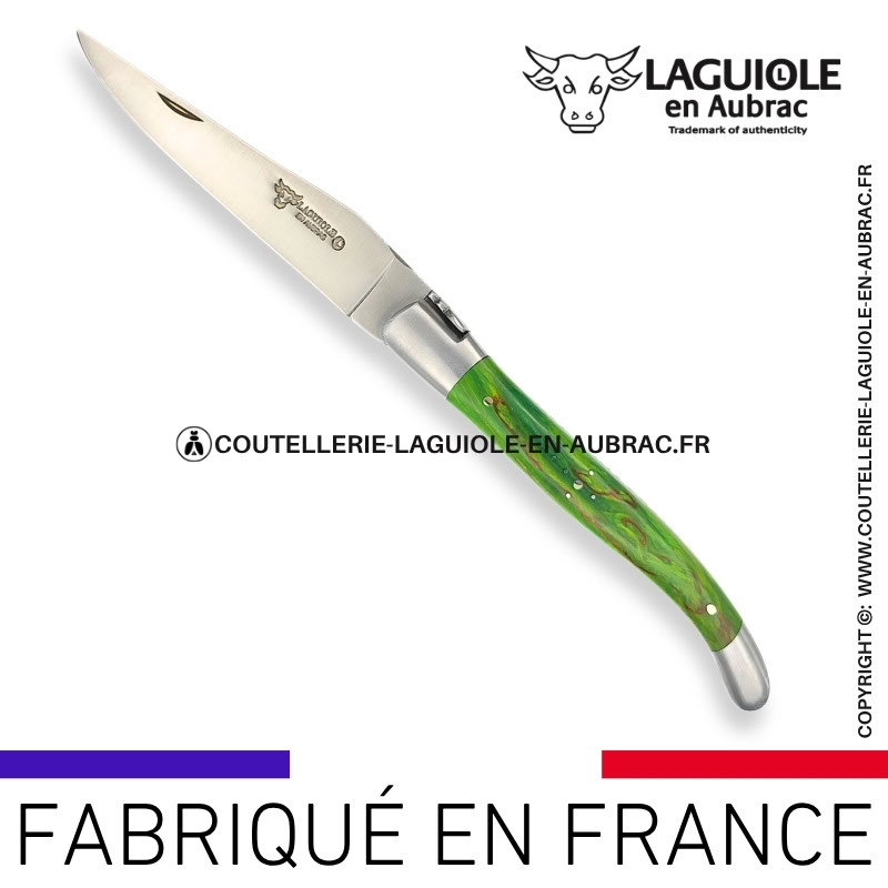 couteau laguiole en aubrac pliant en bouleau vert et finition satinée