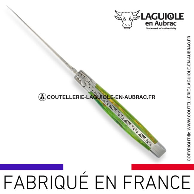 couteau laguiole en aubrac pliant en bouleau vert et finition satinée