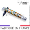 couteau laguiole en aubrac pliant en marqueterie bicolore marron et finition satinée