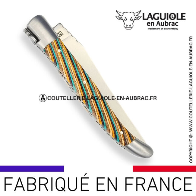 couteau laguiole en aubrac pliant en marqueterie bicolore marron et finition satinée