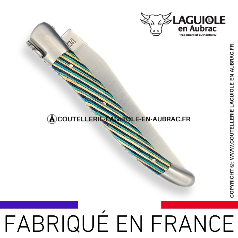 couteau laguiole en aubrac pliant en marqueterie bicolore turquoise et finition satinée