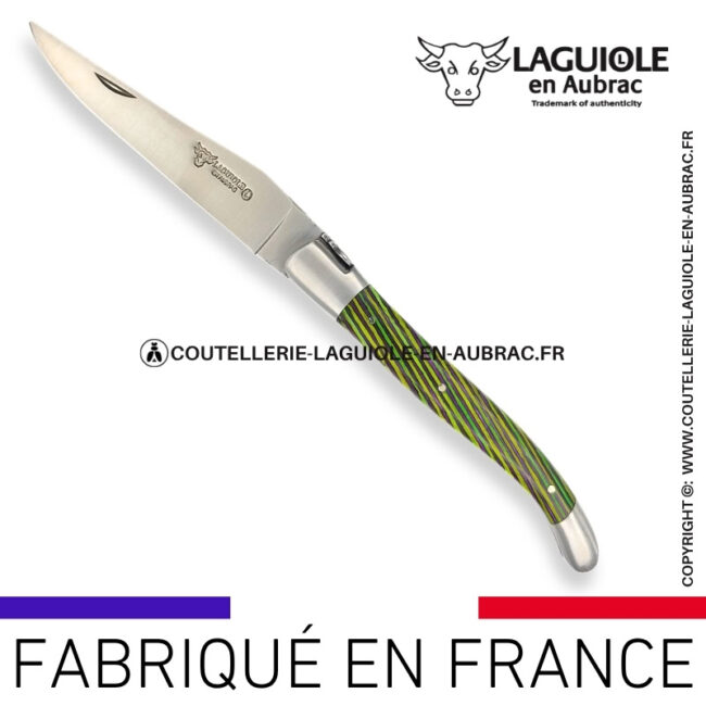 couteau laguiole en aubrac pliant en marqueterie bicolore vert et finition satinée