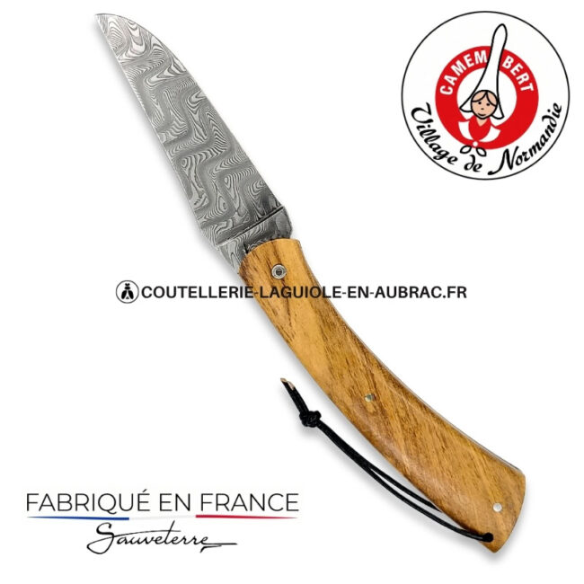 couteau pliant le camembert® en olivier, lame damas et platines guillochées