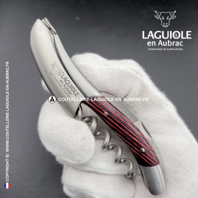 sommelier laguiole en aubrac en marqueterie bicolore rose – finition satinée