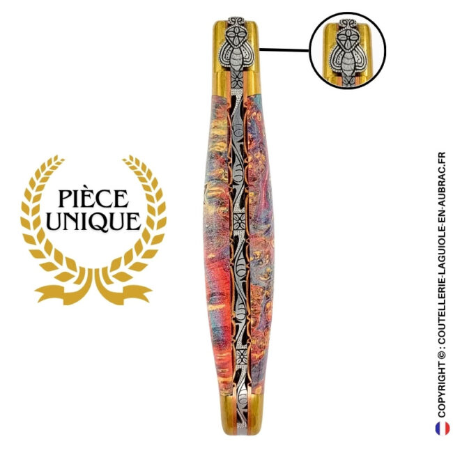 aquarelle dorée : couteau laguiole en loupe de sureau multicolore – abeille sculptée – mitres laiton et platines cuivre