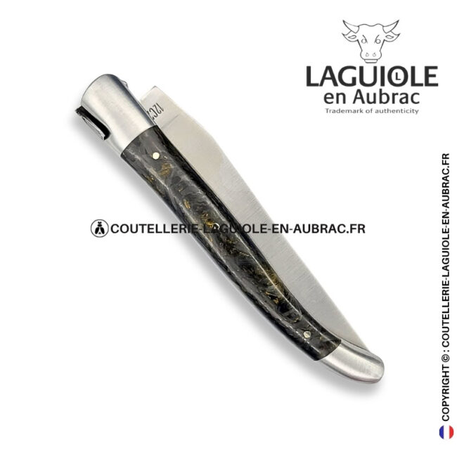 comète noire : couteau laguiole en fibre de carbone – abeille sculptée – ressort ciselé