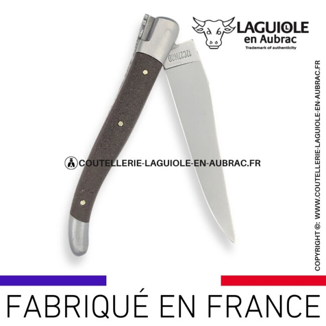 couteau laguiole en aubrac pliant en véritable terre d'aubrac et finition satinée