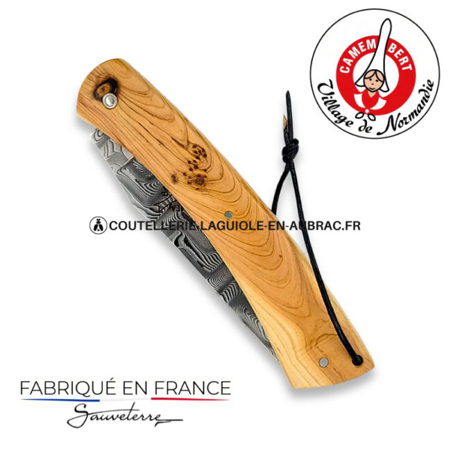 couteau le camembert lame damas aux platines guillochées en genévrier