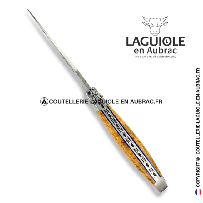 géométrie de la ruche : couteau laguiole en loupe d'amboine dorée – abeille sculptée – ressort guilloché d'alvéoles