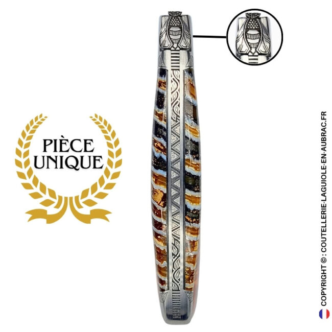 houle fossile : couteau laguiole en molaire de mammouth marron – abeille sculptée – ressort et mitres ciselés