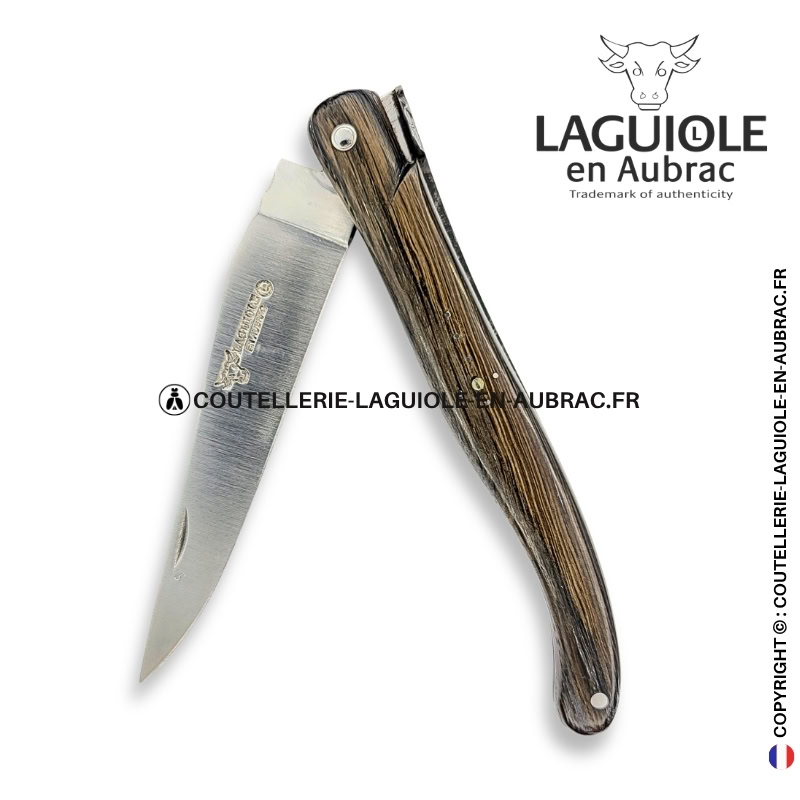 mémoire du chêne fossilisé : couteau laguiole plein manche en morta – abeille sculptée – ressort ciselé