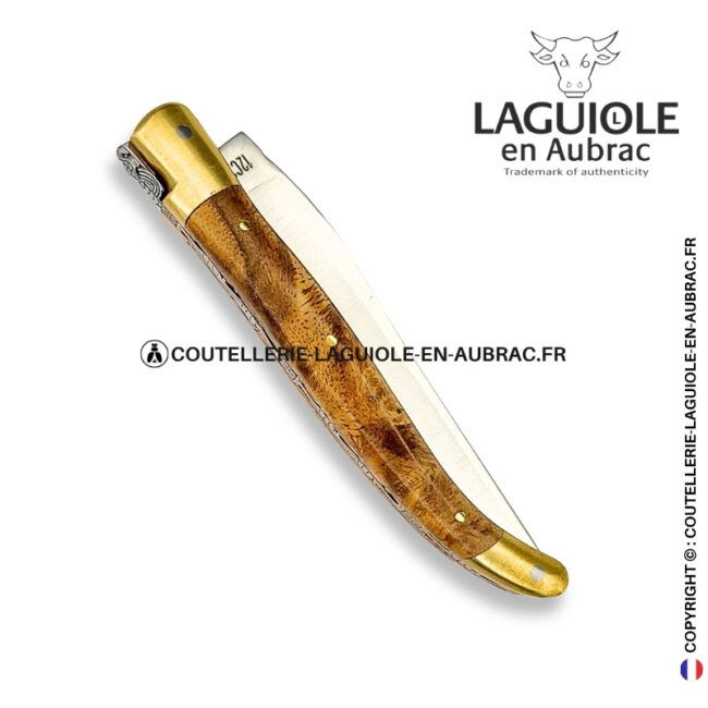 miel sauvage : couteau laguiole en loupe d'amboine dorée – mitres laiton et platines cuivre – abeille et ressort ciselés