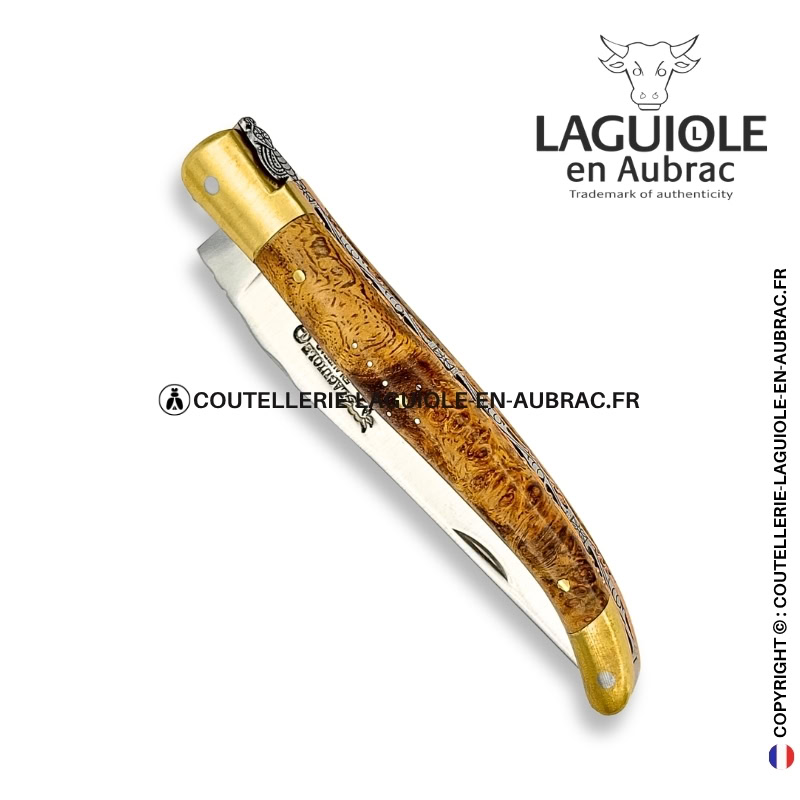 miel sauvage : couteau laguiole en loupe d'amboine dorée – mitres laiton et platines cuivre – abeille et ressort ciselés